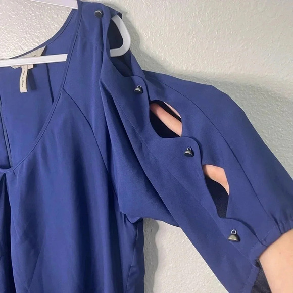 🌸BCBGeneration Shift Pocket Dress - Picture 3 of 7